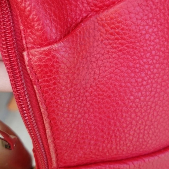 Bloomingdales Red pebbled‎ leather shoulder bag - Picture 5 of 9